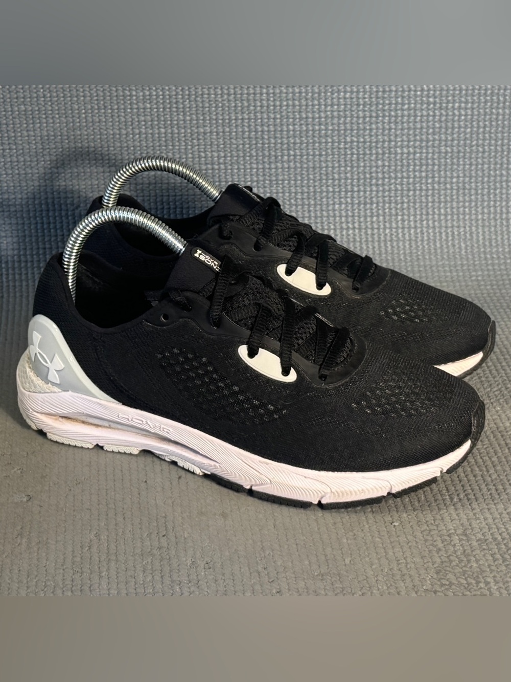 Under Armour Women’s UA HOVR Sonic 5 Running Shoes Size 8 - Picture 2 of 9